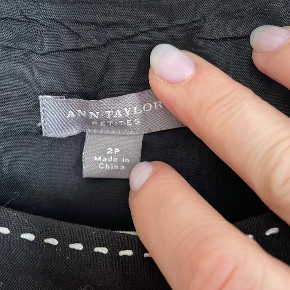 Ann taylor black mini - Picture 4 of 4